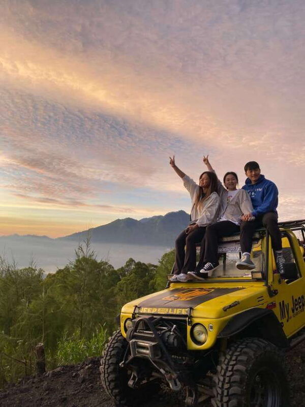 bali-sunset-mount-batur-jeep-and-hot-spring-all-inclusive
