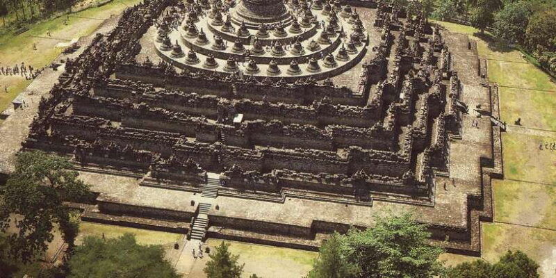bali-to-java-bromo-ijen-tumpak-sewu-borobudur-prambanan