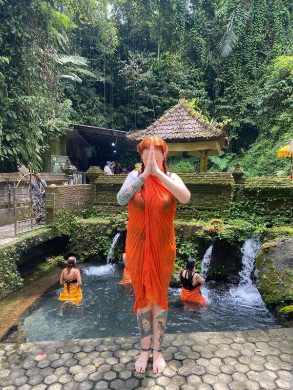 bali-traditional-shamanic-healing-and-water-purification