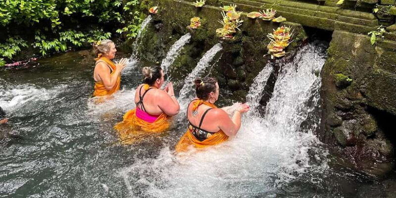 balinese-spiritual-cleansing-by-traditional-method