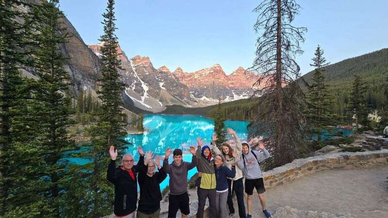 banff-canmore-moraine-lake-lake-louise-hike-canoe-sightsee