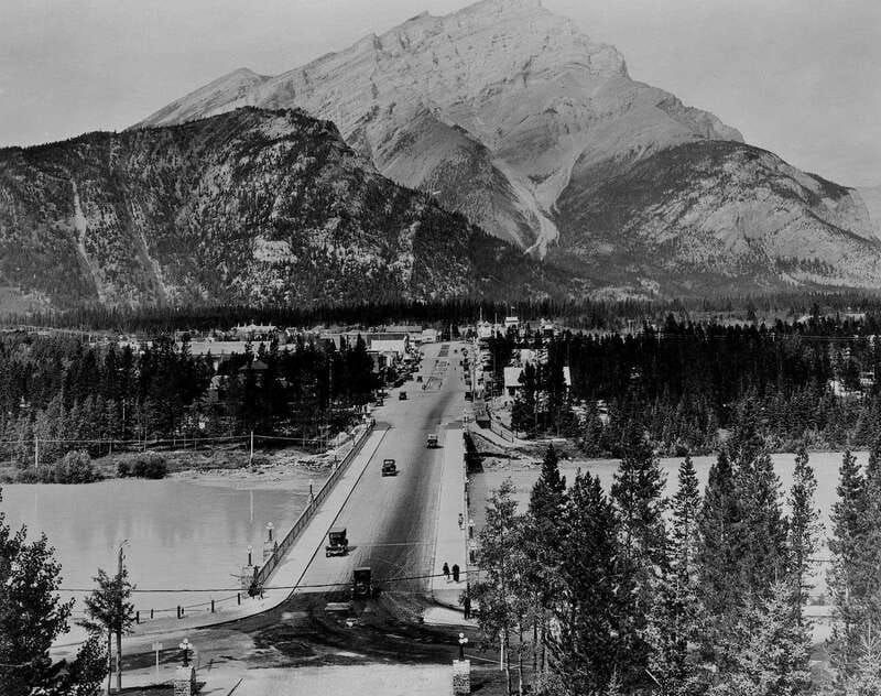 banff-lost-town-history-tour-1-5hrs-tour-transportation