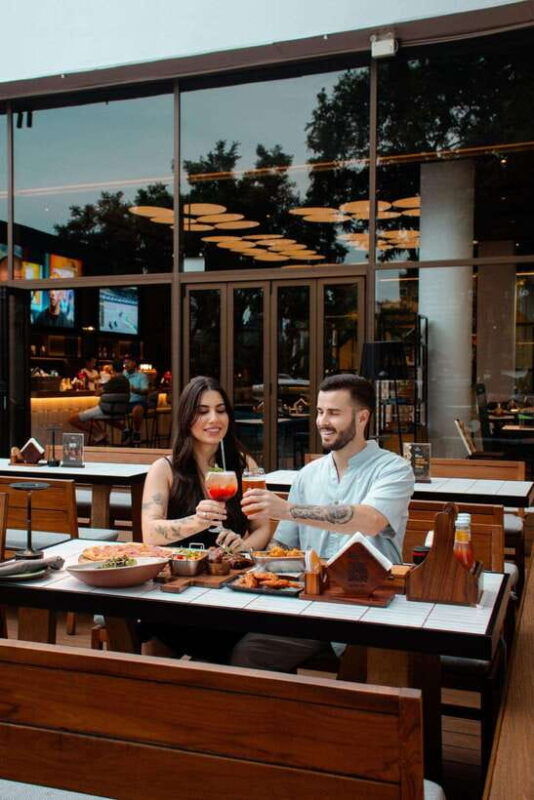 bangkok-ale-house-at-riverside-bar-millennium-hilton