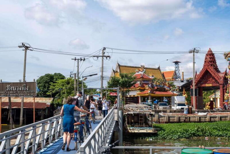 bangkok-beyond-the-city-bike-tour-with-local-snack