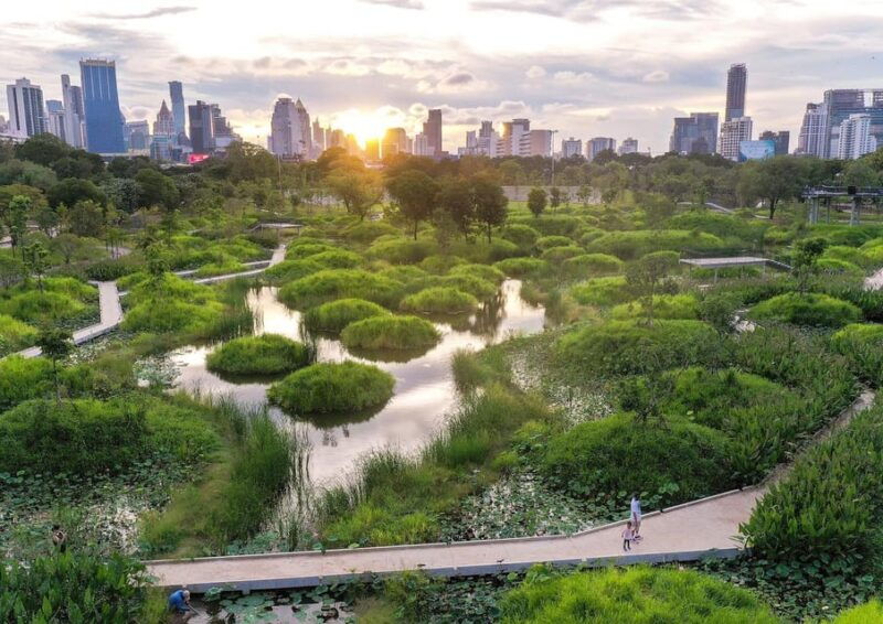 bangkok-bicycle-rental-benjakitti-park