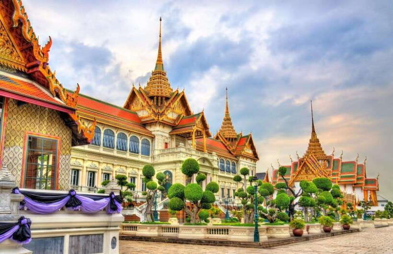 bangkok-grand-palace-wat-pho-and-wat-arun-guided-tour