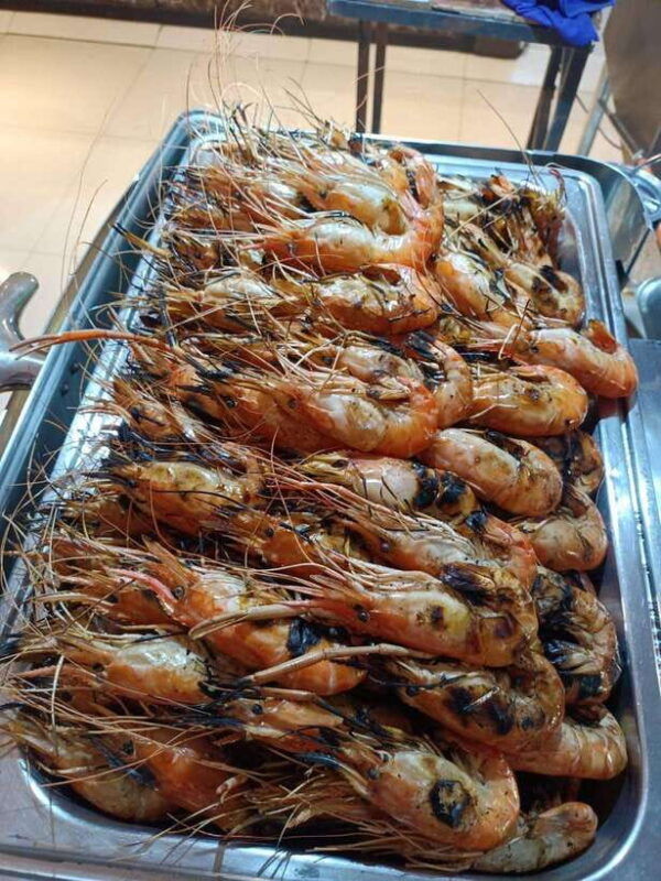 bangkok-luxury-white-cruise-with-buffet-and-entertainment