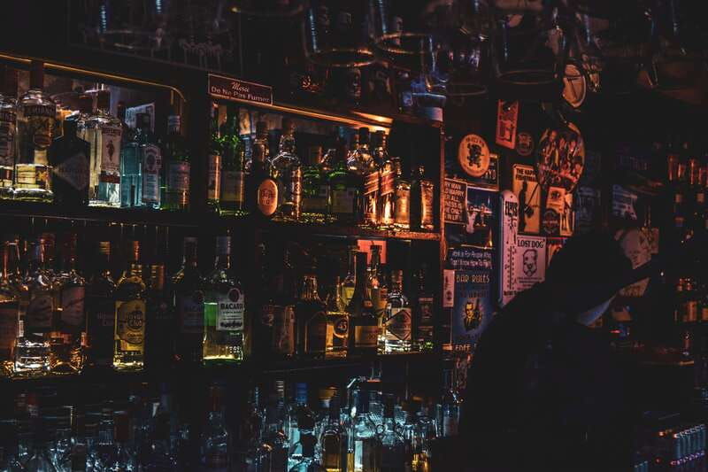 barba-negra-bar-with-live-rock-music-show