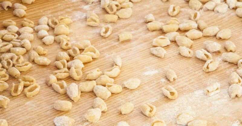 bari-pasta-tiramisu-cooking-class-at-a-locals-home