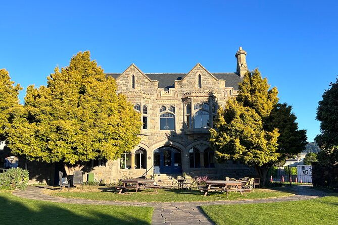 Beautiful South Island highlight Tour 4D3N - Day 4: Queenstown’s Charm and Adventure