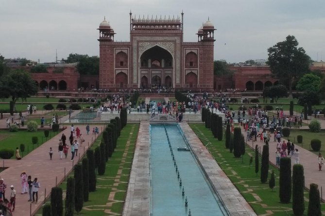 Bengaluru to Agra Taj Mahal Same Day Trip with Flights and lunch - Authentic Experiences as Highlighted by Reviewers