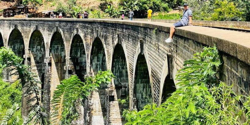 bentota-ella-day-trip-with-train-ride-and-waterfall-visit