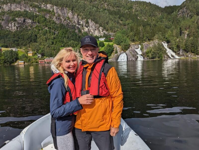 bergen-bergen-fjord-by-zodiac-or-pontoon-boat