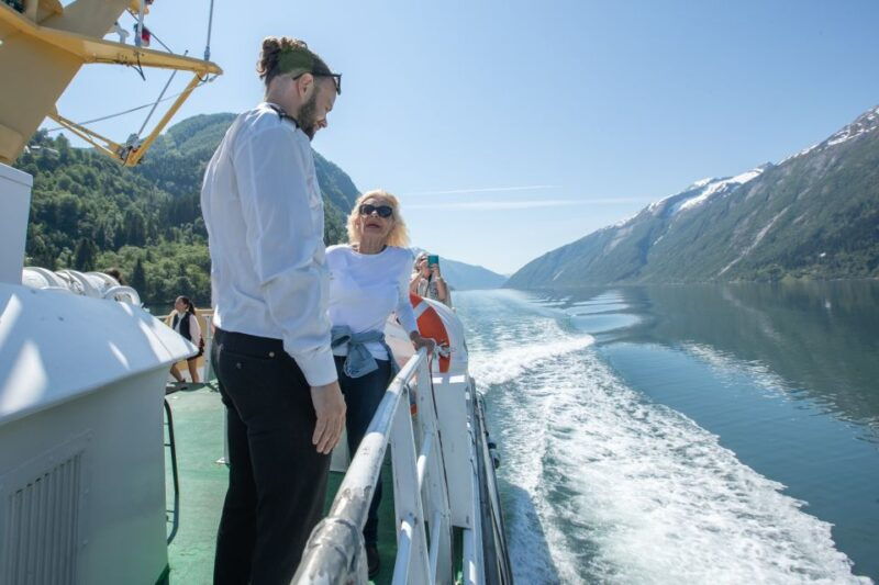 bergen-guided-fjord-glacier-tour-to-fjaerland