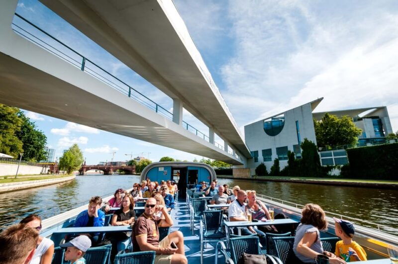 berlin-3-25-hour-spree-landwehrkanal-boat-tour