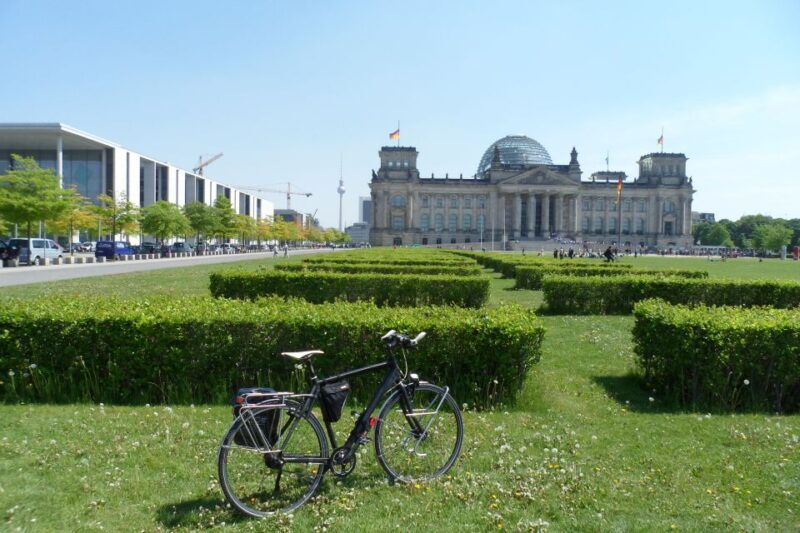 berlin-e-bike-tour-of-the-berlin-wall-and-mitte-highlights
