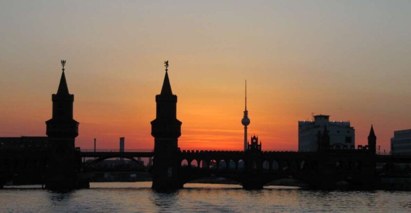 berlin-private-walking-tour-with-a-local