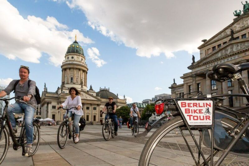 berlin-small-group-bike-tour-through-city-center