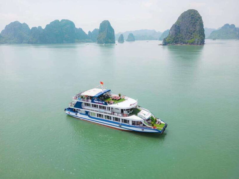 best-halong-day-boat-tour-lunch-kayak-caves-titop-island