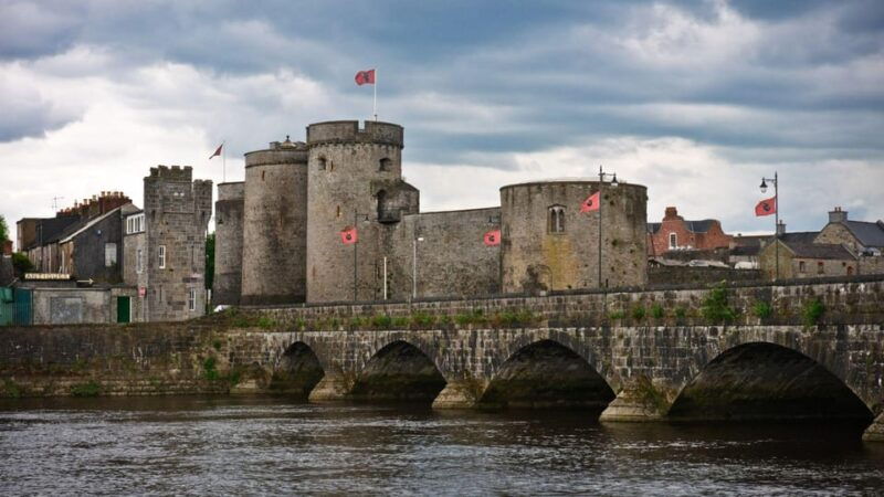 best-of-limerick-private-walking-tour-with-a-local