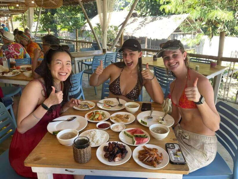 boracay-group-island-hopping-w-lunch-and-crystal