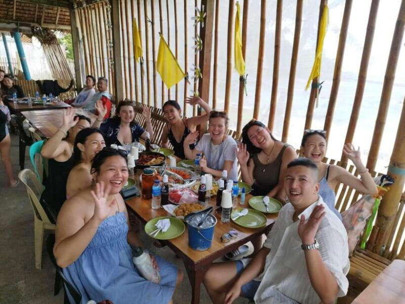 boracay-private-island-hopping-and-lunch-with-seaview