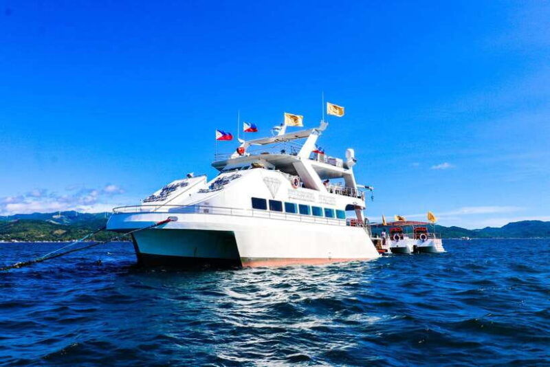 boracay-scenic-sunset-cruise-with-live-music
