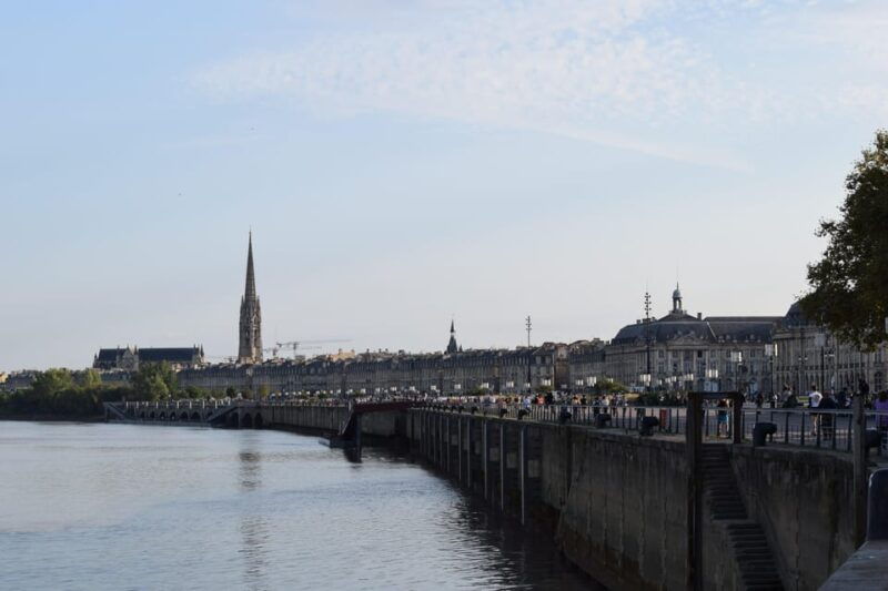 bordeaux-see-the-whole-city-by-bike