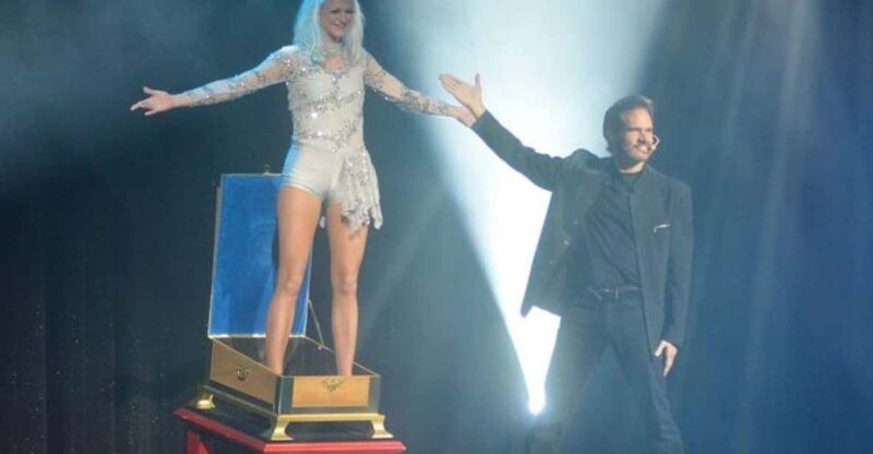 branson-cabaret-comedy-magic-dinner-show