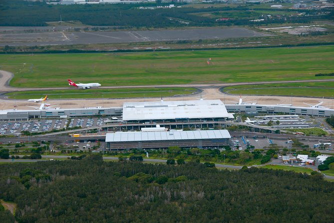 Brisbane Airport and Cruise Terminal to Sunshine Coast 11 pax - Pricing and Value