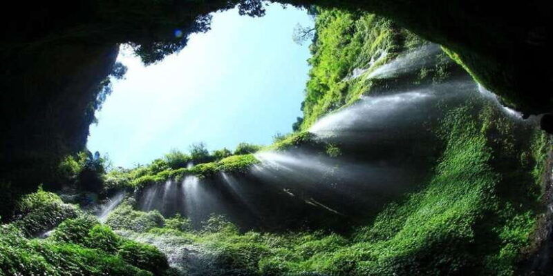 bromo-sunrise-and-waterfall-option-from-surabaya