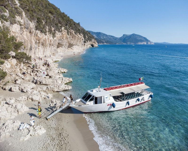cala-gonone-gulf-of-orosei-cruise-with-food-and-swimming