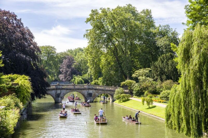 cambridge-guided-river-cam-punting-tour
