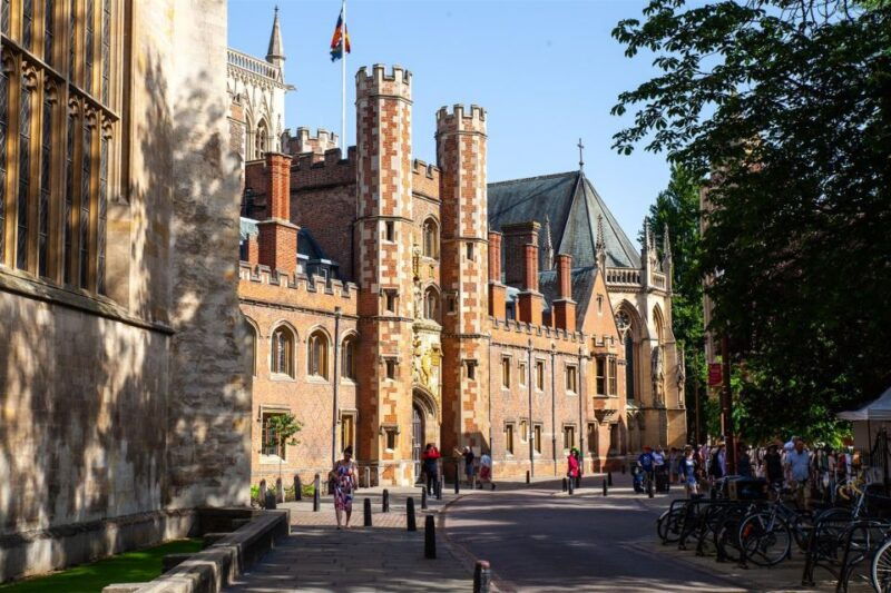 cambridge-university-alumni-tour-with-kings-college-option