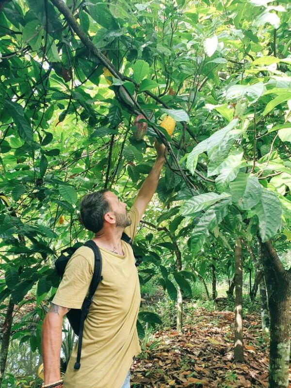can-tho-countryside-cycling-tour-with-cocoa-farm-visit
