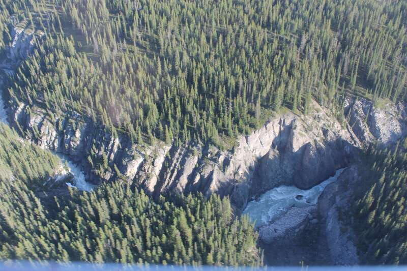 canadian-rockies-combo-helicopter-tour-and-horseback-ride