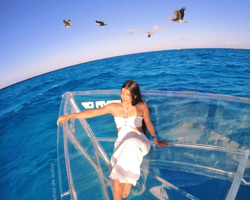 cancun-boat-trip-with-transparent-bottom-and-drinks