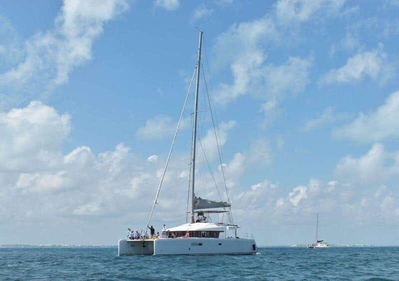 cancun-isla-mujeres-catamaran-tour-with-lunch-and-snorkel