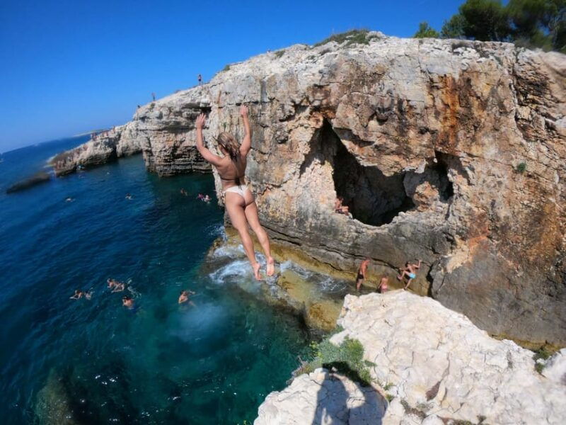cape-kamenjak-sea-cave-kayak-tour