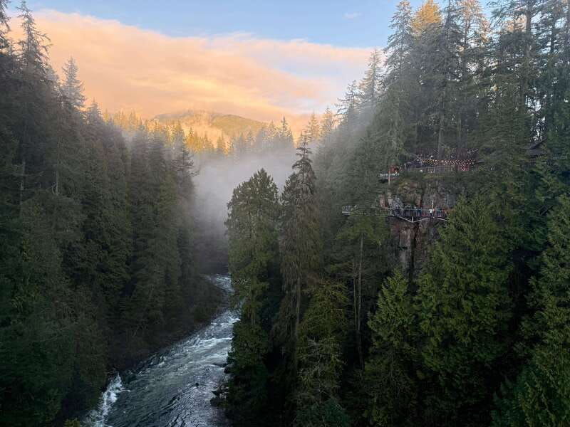 capilano-suspension-bridge-charismas-canyon-light-lux-car