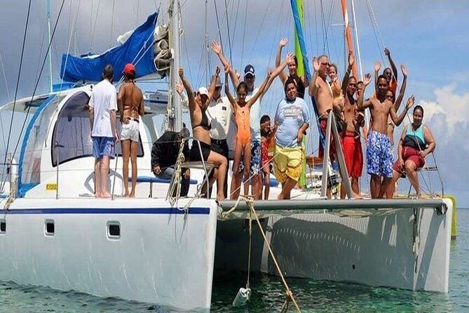 Catamaran, BBQ, Ile Gabriel , Ile Plate ,Coin de Mire - Authentic Experiences from Past Travelers