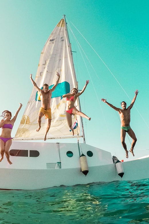 catamaran-to-isla-mujeres
