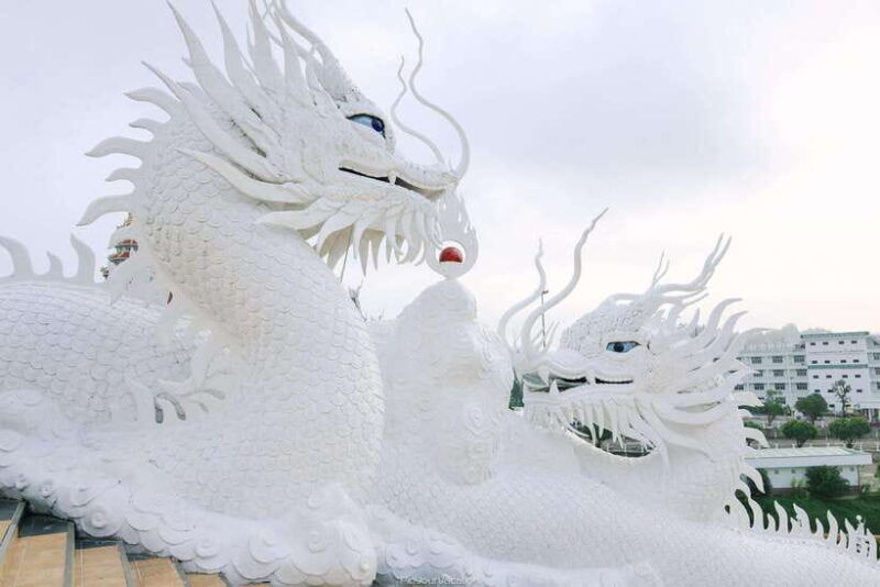 chiang-mai-chiang-rai-templeswhite-red-blue-day-tour