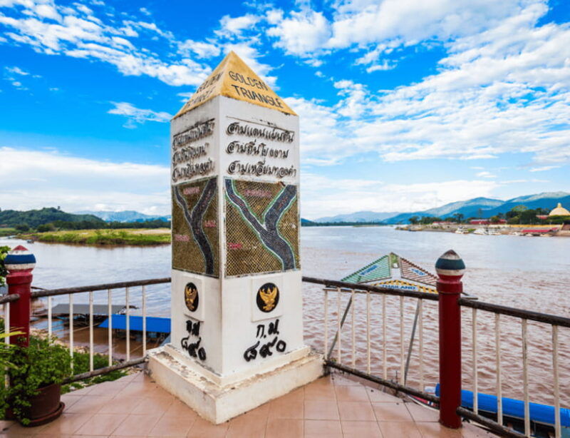 chiang-mai-day-trip-to-chiang-rai-temples-golden-triangle