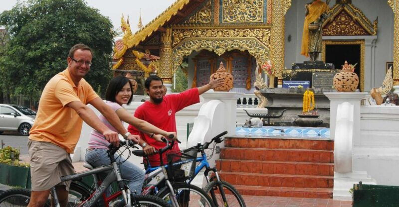 chiang-mai-guided-historical-city-tour-by-bike-with-lunch