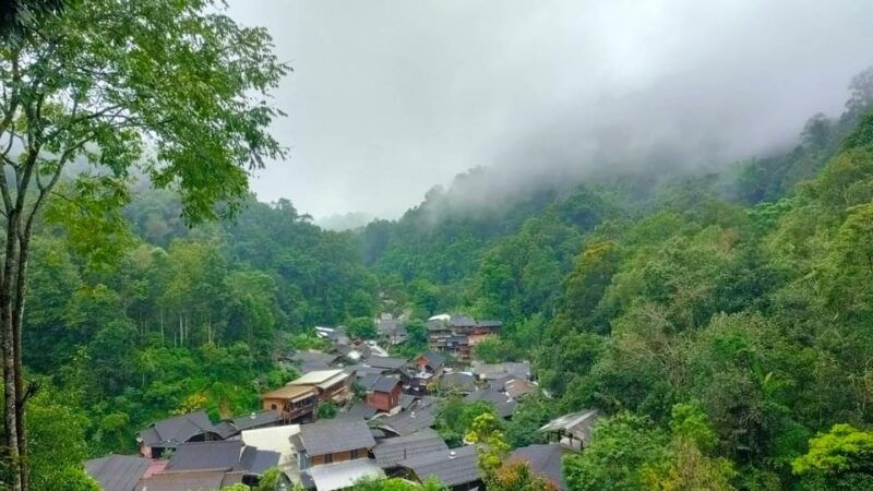 chiang-mai-mae-kampong-village-hot-springs-bor-sang-tour