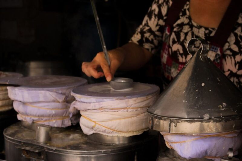 chiang-mai-market-and-trishaw-ride-tour-with-local-lunch