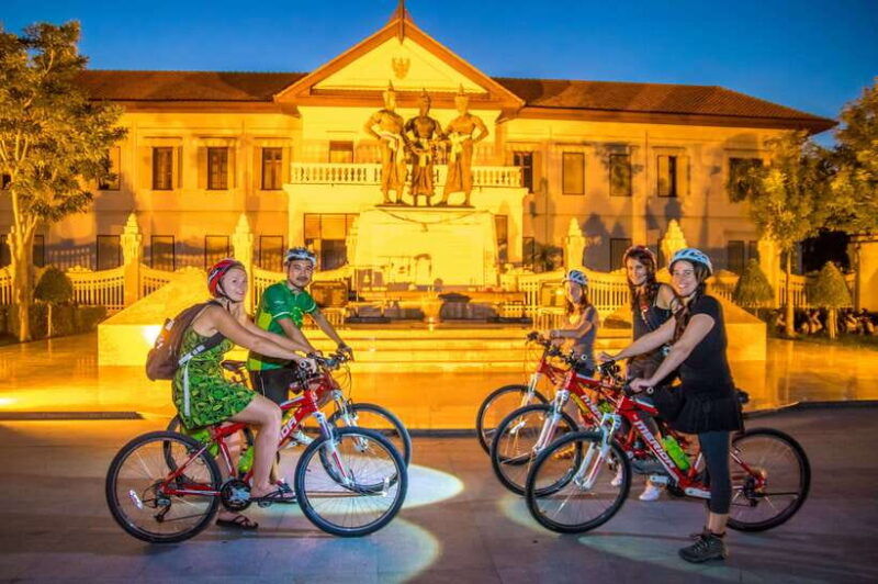 chiang-mais-highlights-sightseeing-night-bike-tour