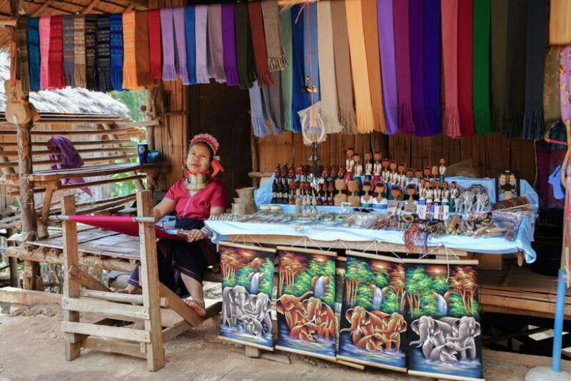 chiang-rai-7-stop-tour-with-english-guide-thai-buffet