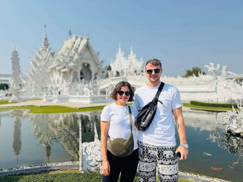 chiang-rai-must-see-top-of-7-attractions-private-tour